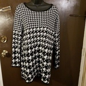 Sweaterworks Large Houndstooth Sweater Dress